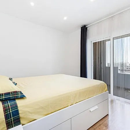 Apartment T1 Com Varanda A 5 Min A Pe Da Quarteira